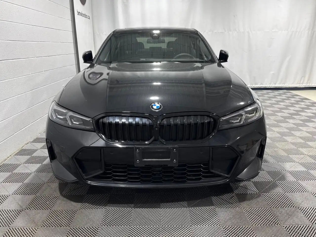 BMW 3 Series - Image 2