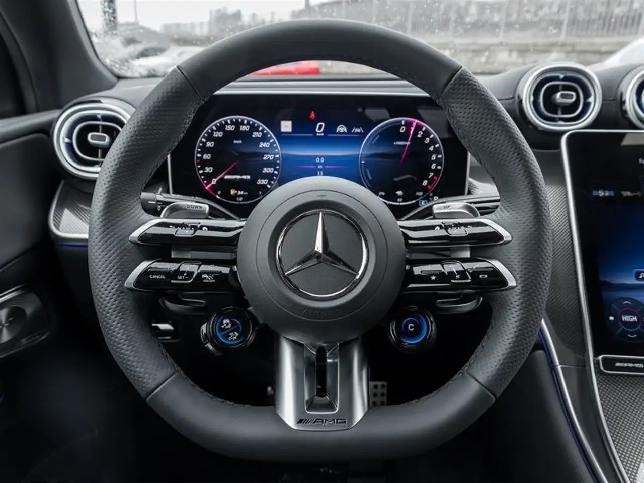 Mercedes-Benz GLC - Image 15