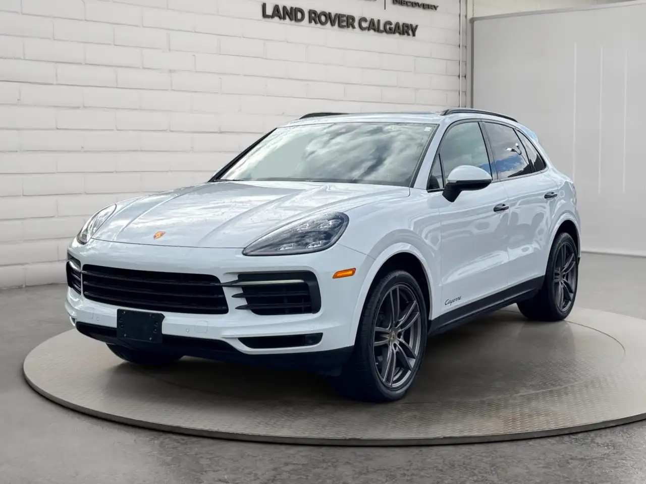 Porsche Cayenne - Image 1