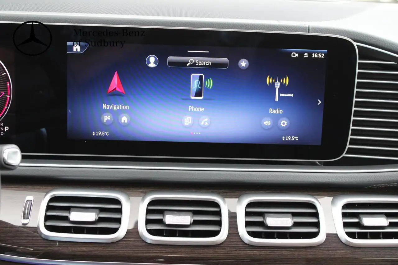 Mercedes-Benz GLE - Image 17