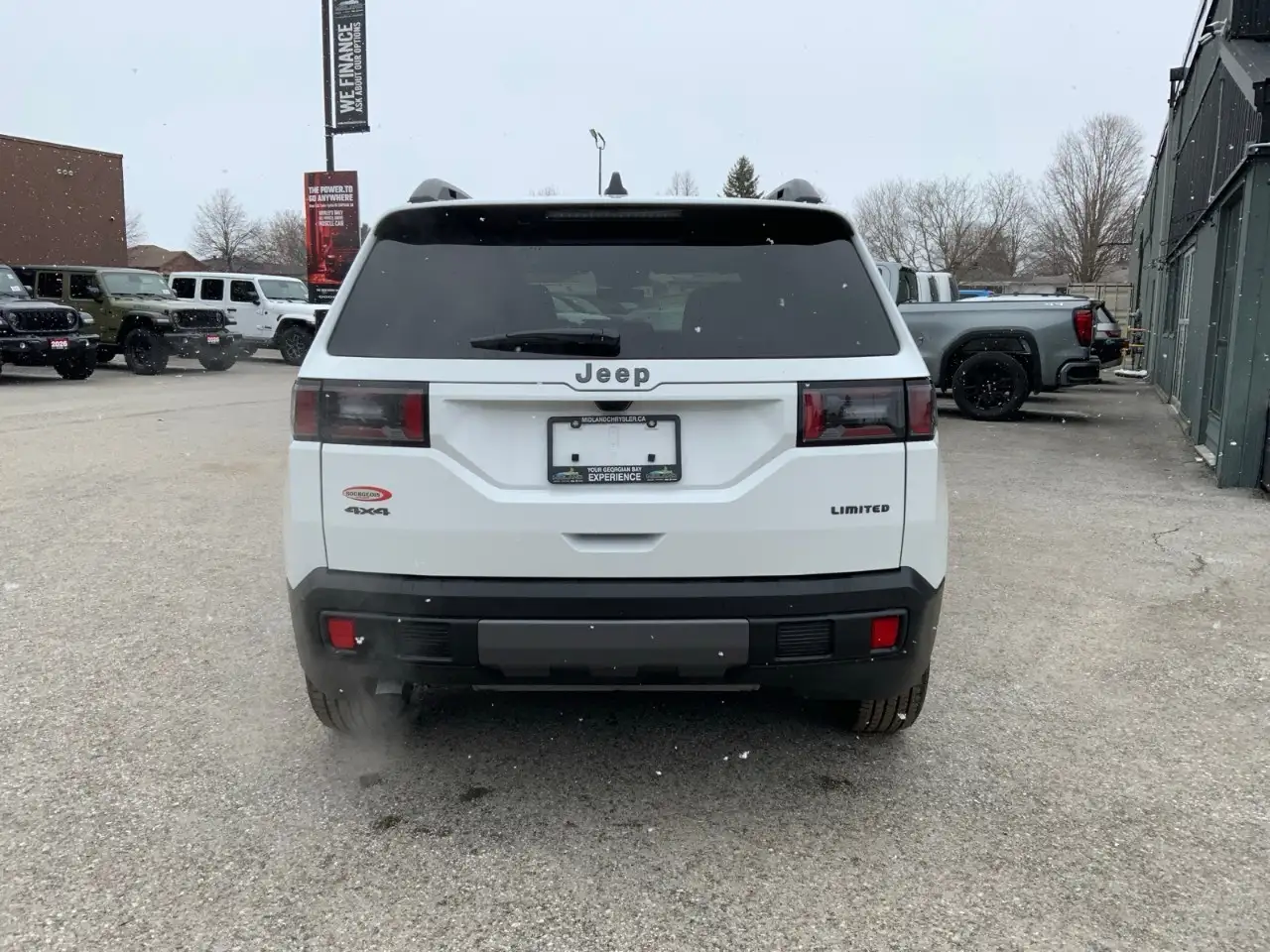 Jeep Cherokee - Image 4