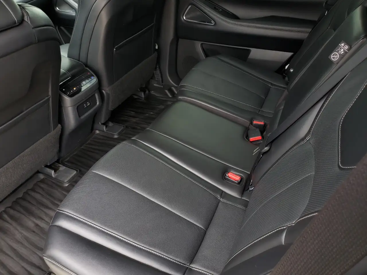 Infiniti QX60 - Image 19