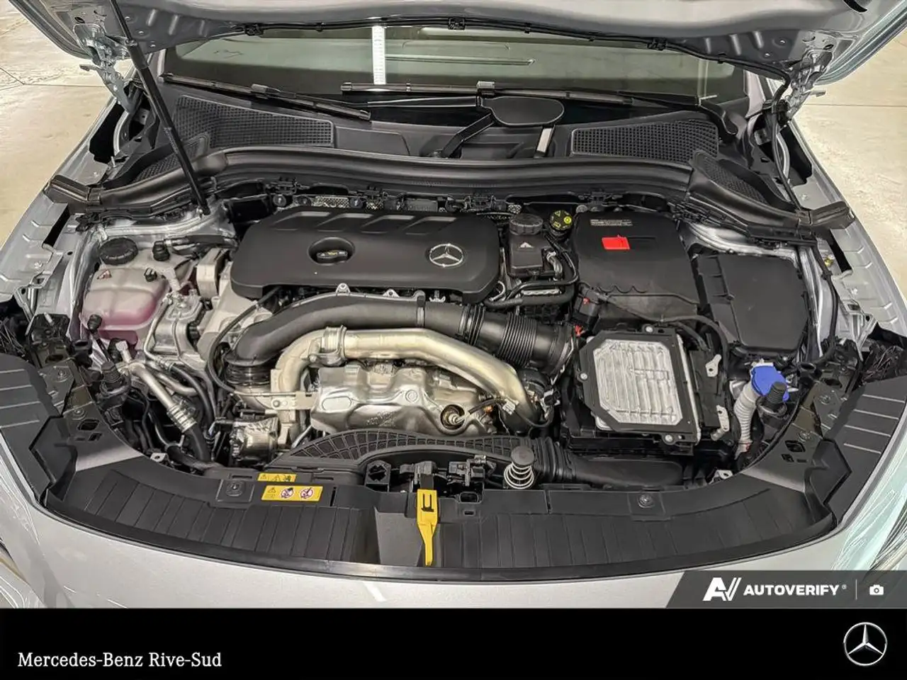Mercedes-Benz GLA - Image 21