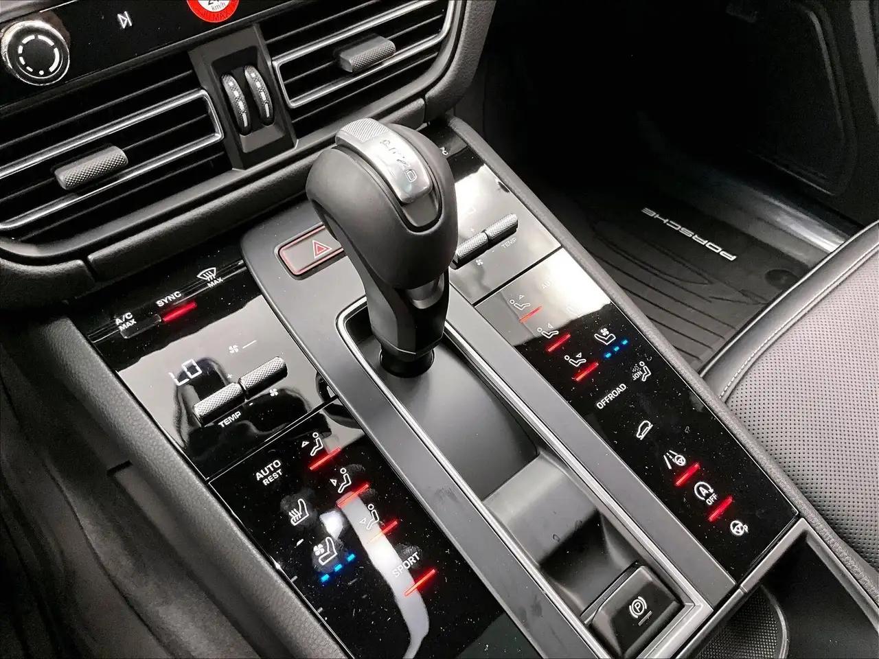 Porsche Macan - Image 22
