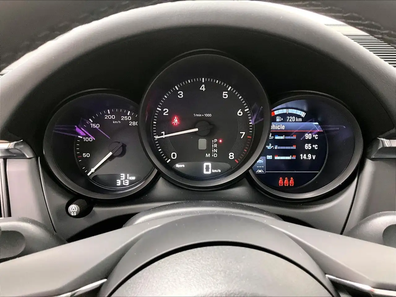 Porsche Macan - Image 20