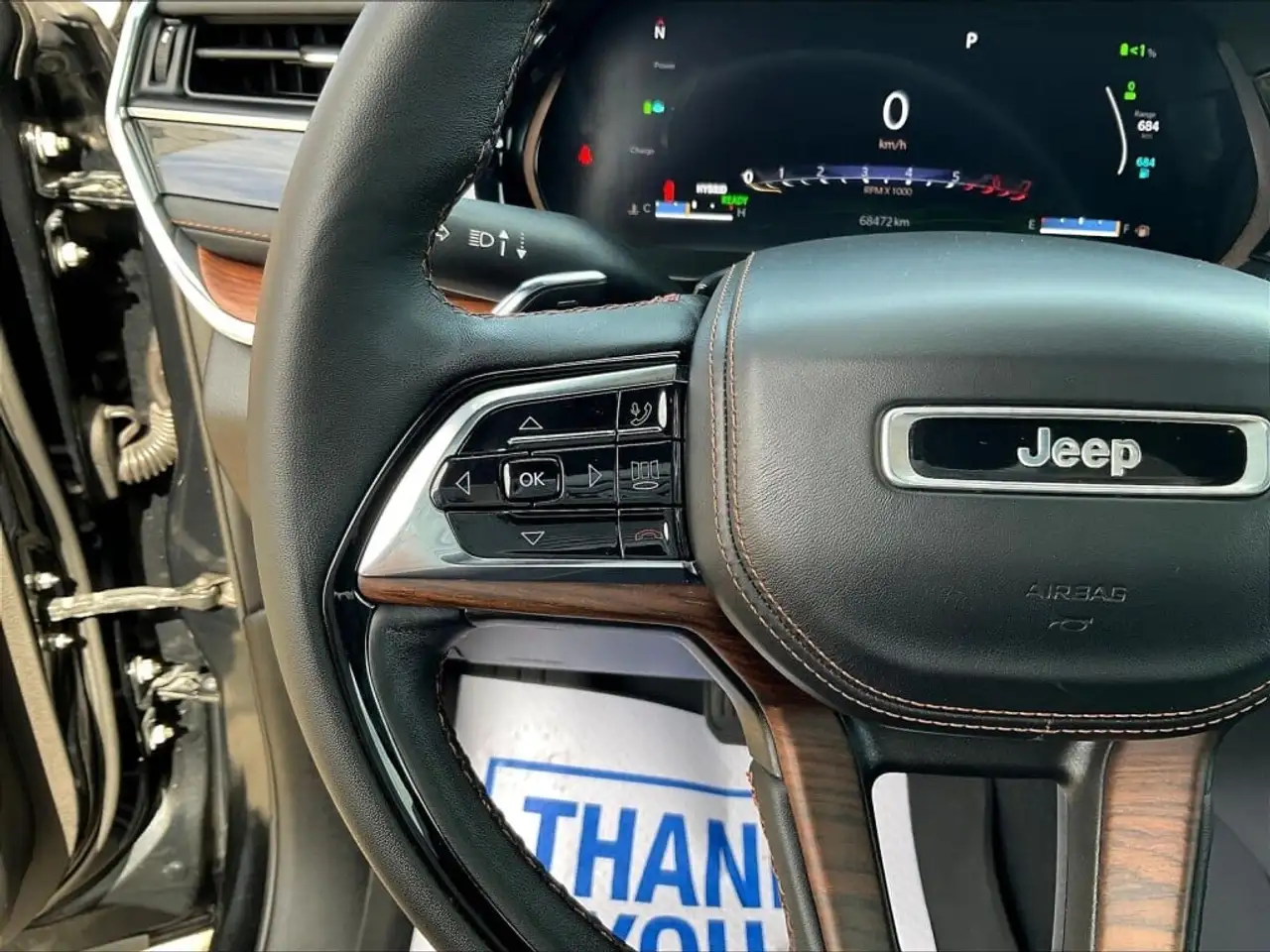 Jeep Grand Cherokee - Image 13