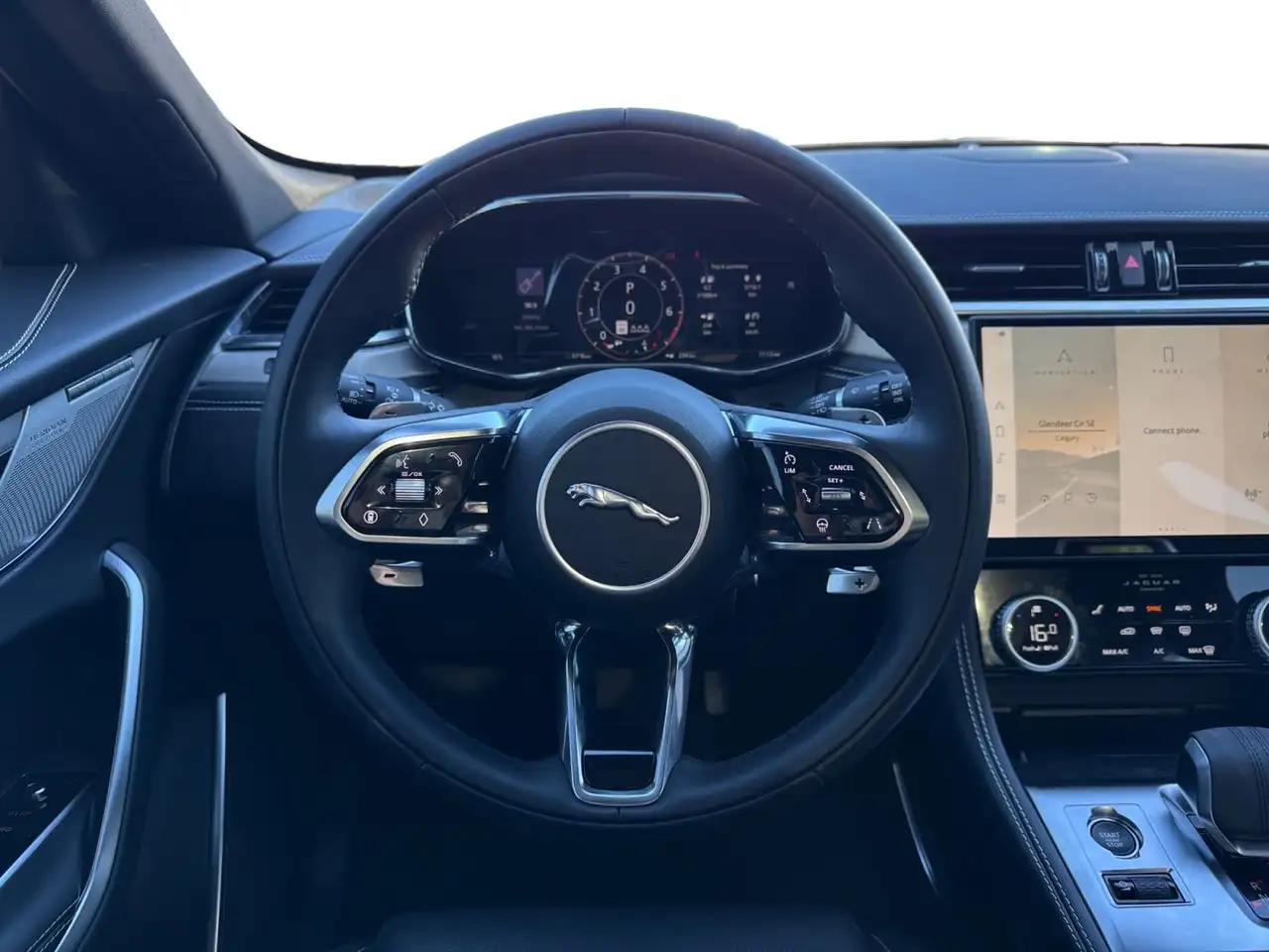 Jaguar F-Pace - Image 12