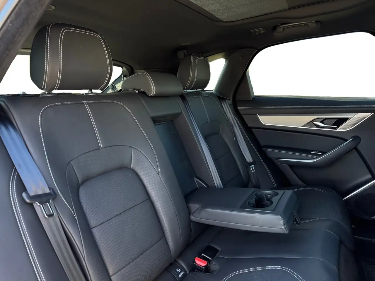 Jaguar F-Pace - Image 22