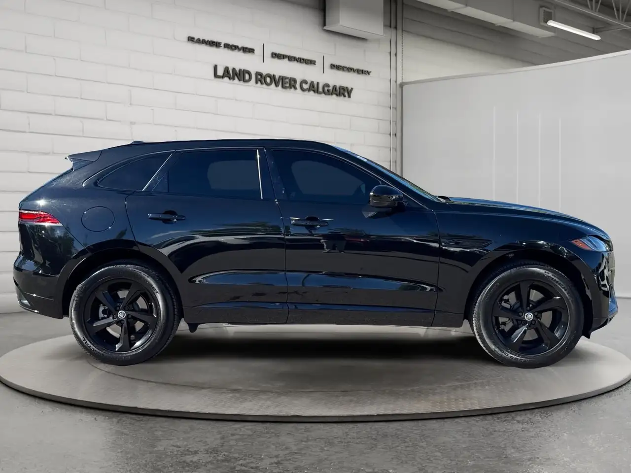 Jaguar F-Pace - Image 6