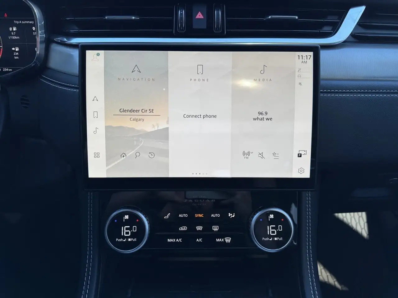 Jaguar F-Pace - Image 15