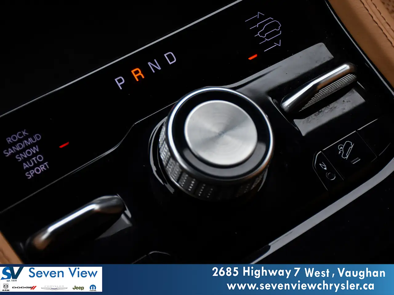 Jeep Grand Cherokee - Image 22