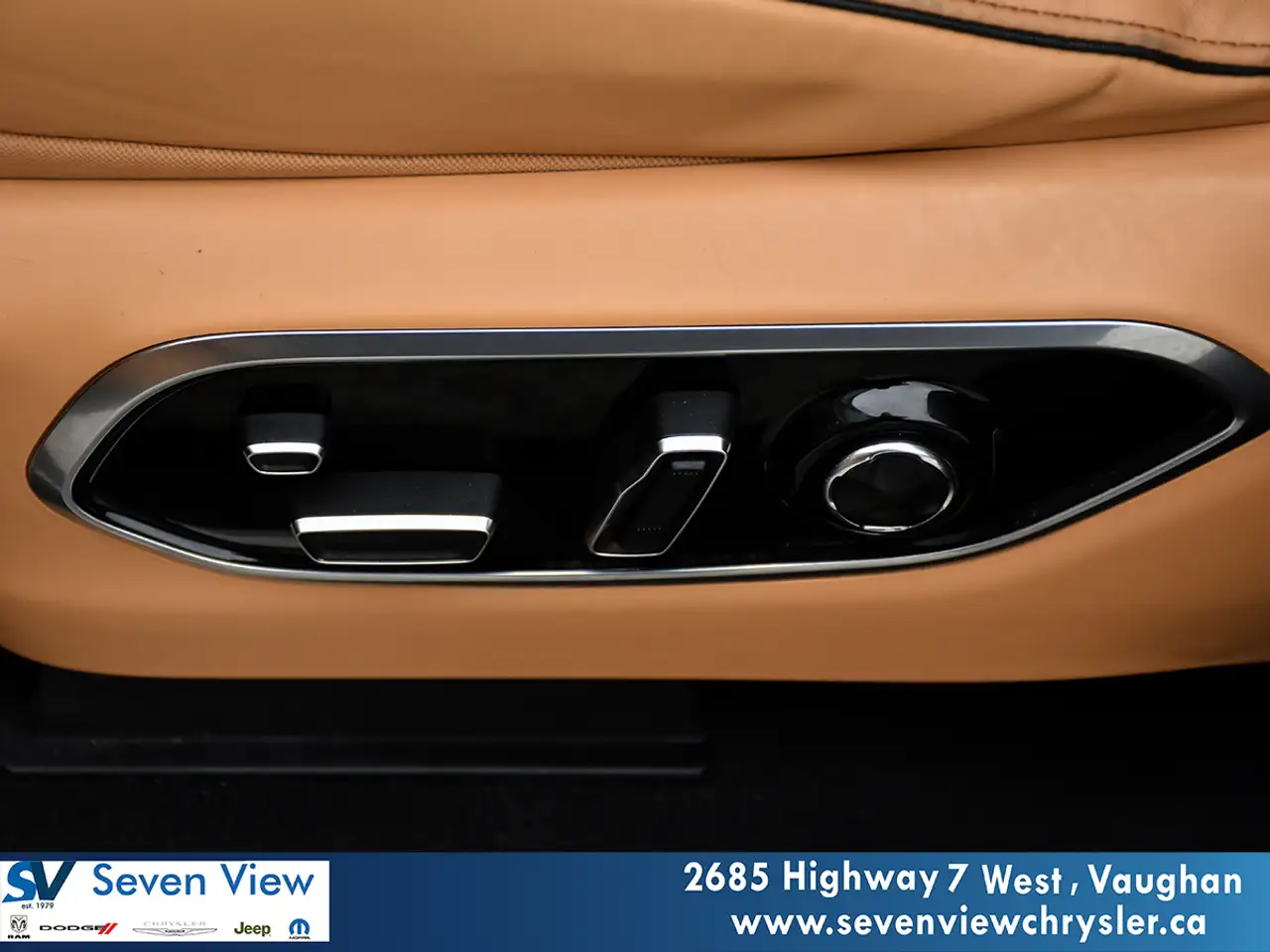 Jeep Grand Cherokee - Image 11