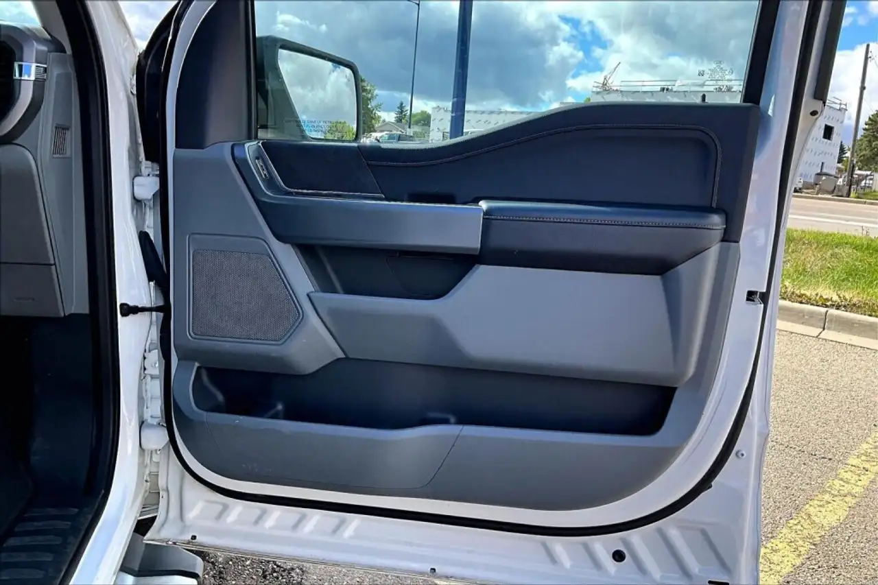 Ford F-150 - Image 23