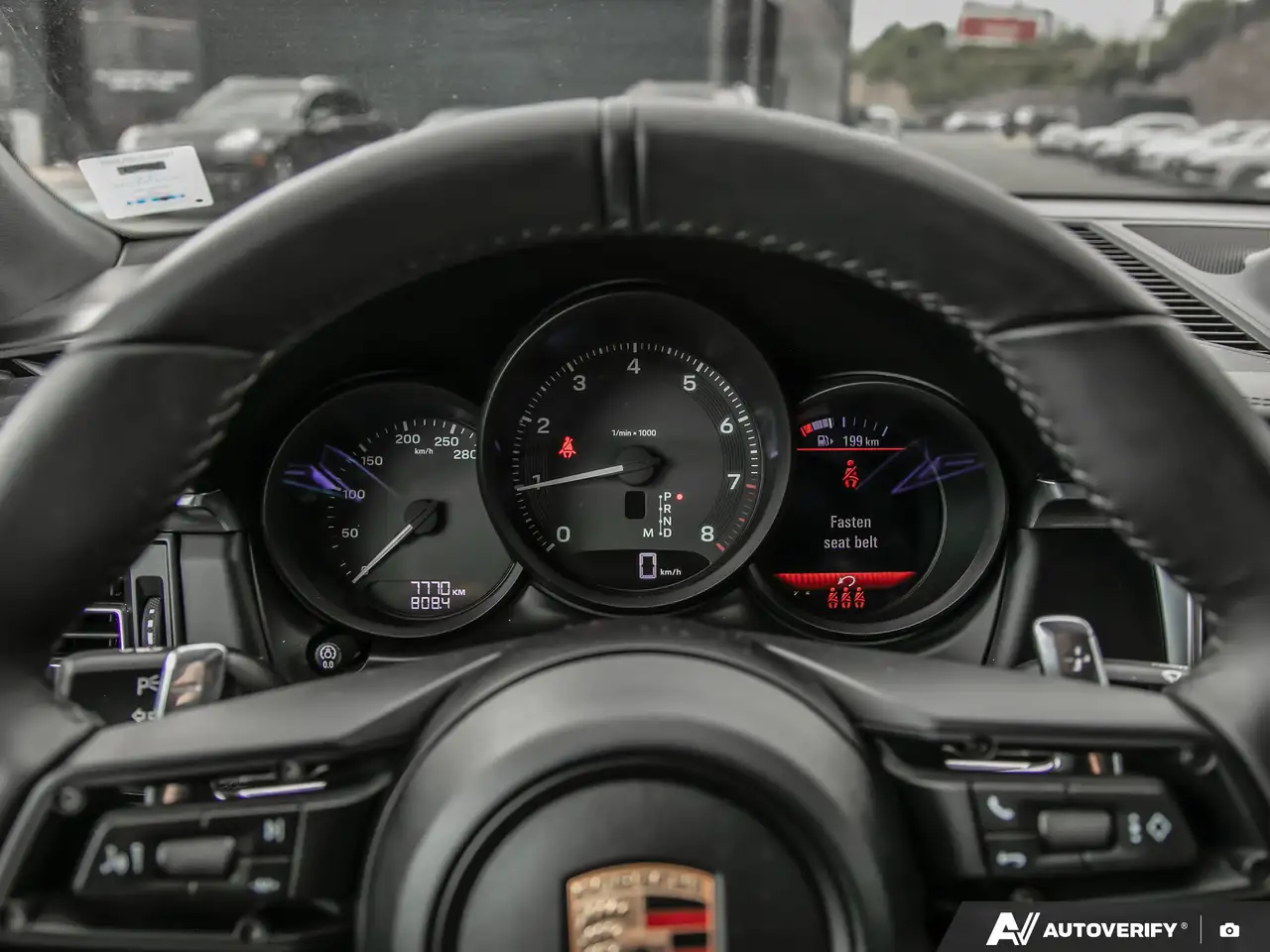 Porsche Macan - Image 18