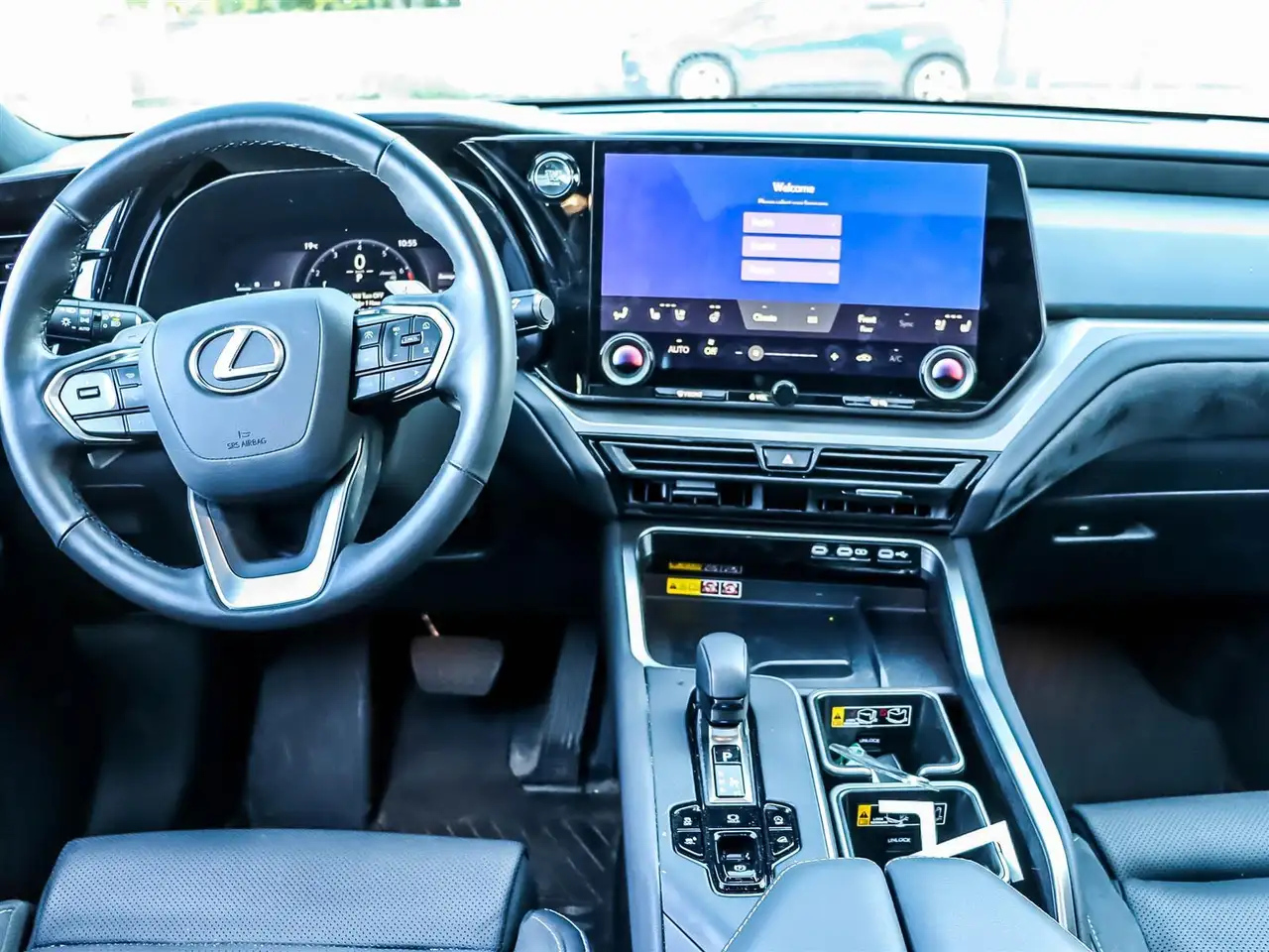 Lexus TX - Image 9