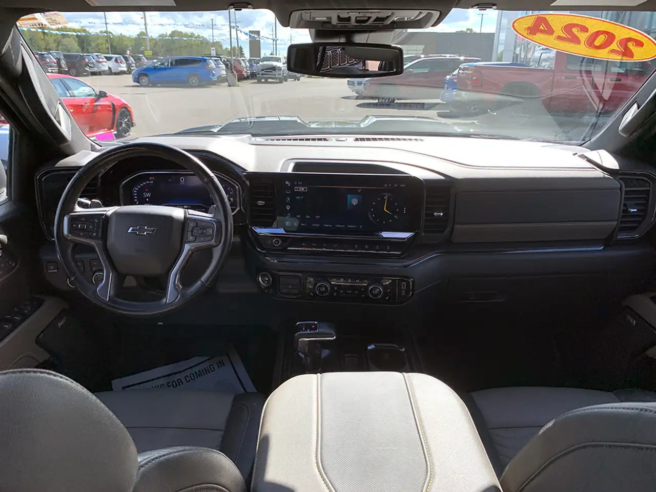 Chevrolet Silverado 1500 - Image 13
