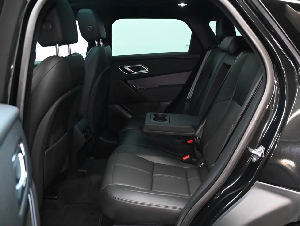 Land Rover Range Rover Velar - Image 4