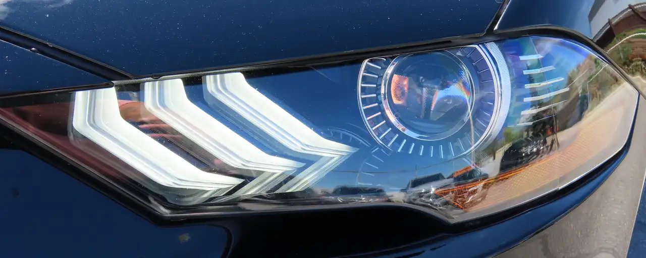 Ford Mustang - Image 9