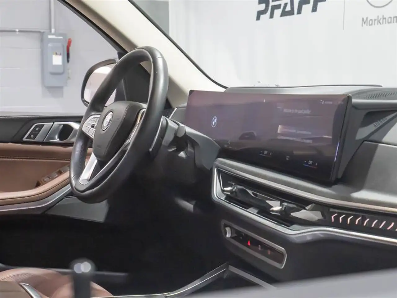 BMW X7 - Image 10