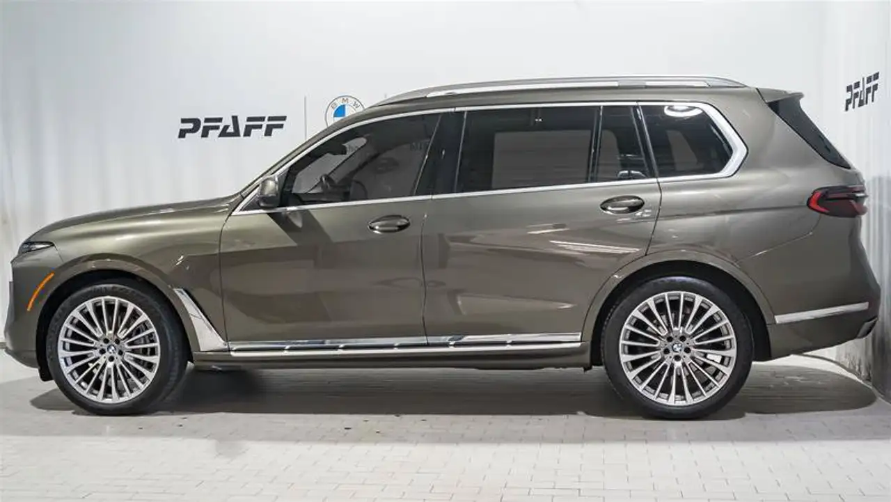 BMW X7 - Image 2