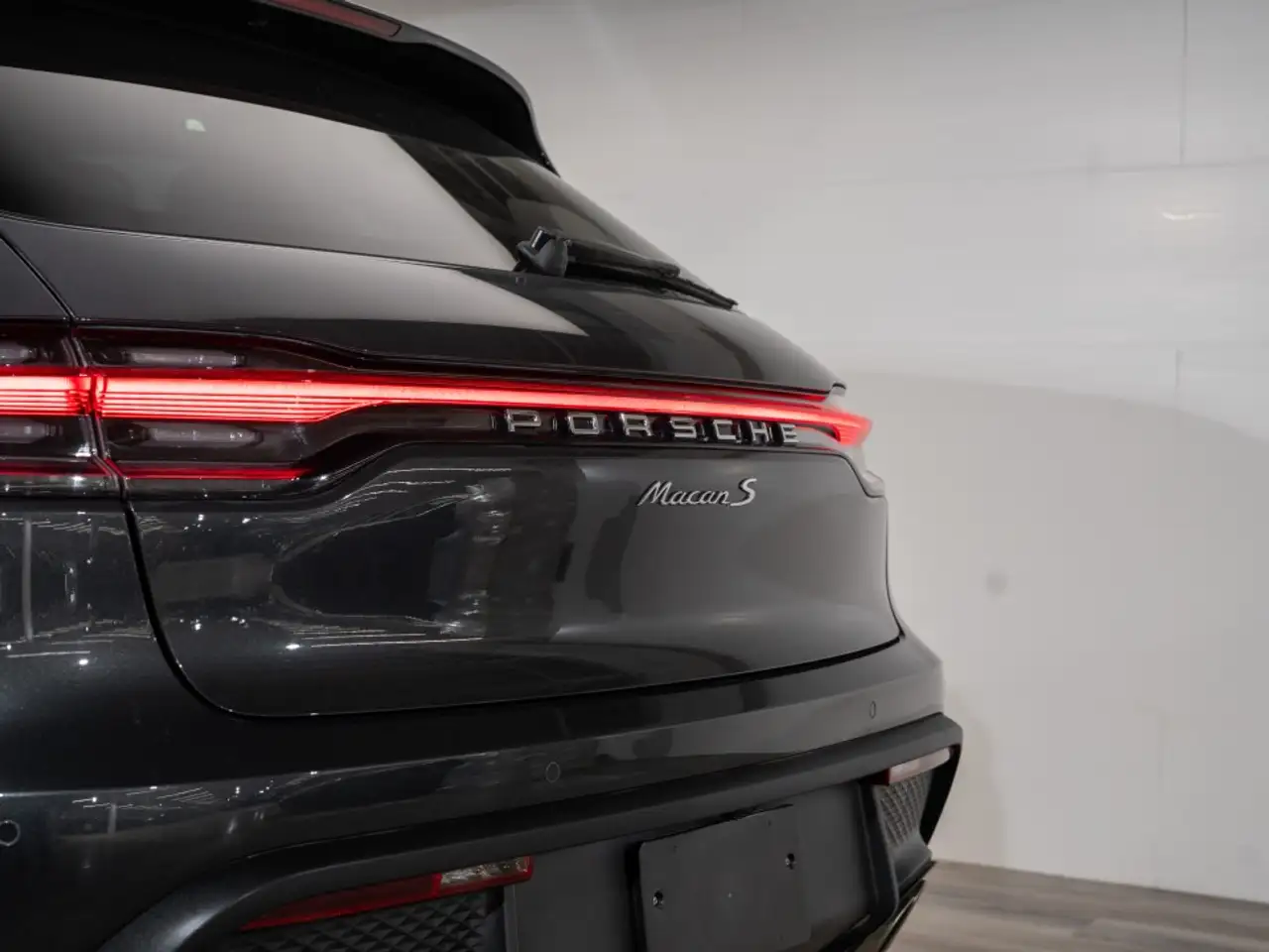 Porsche Macan - Image 9