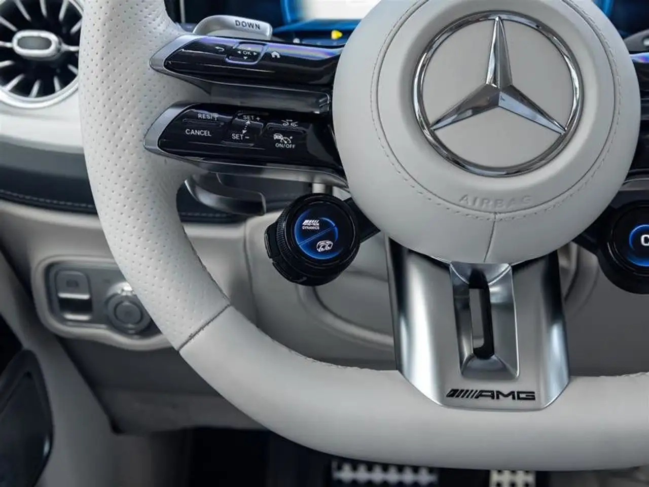 Mercedes-Benz G-Class - Image 21
