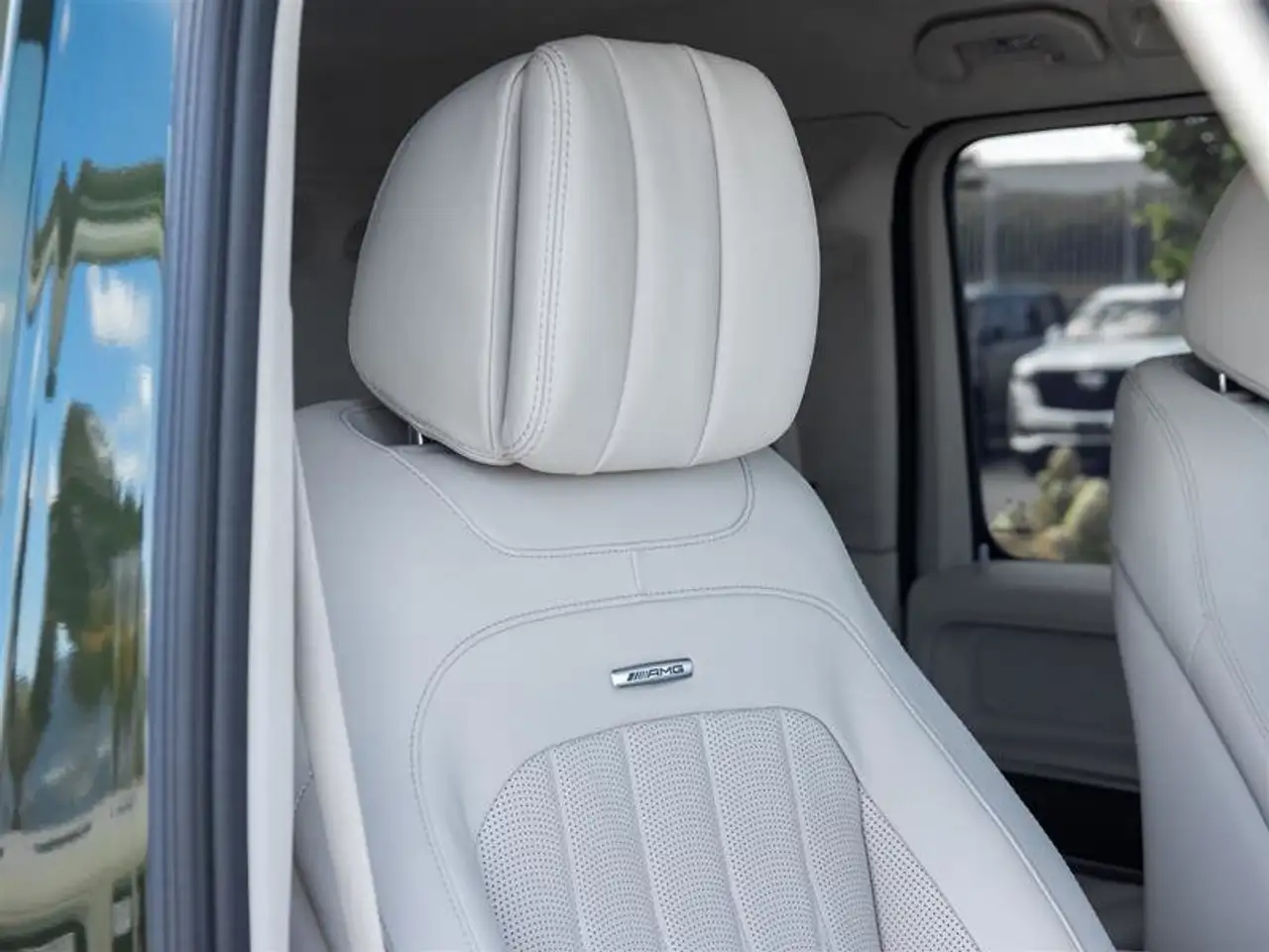 Mercedes-Benz G-Class - Image 44