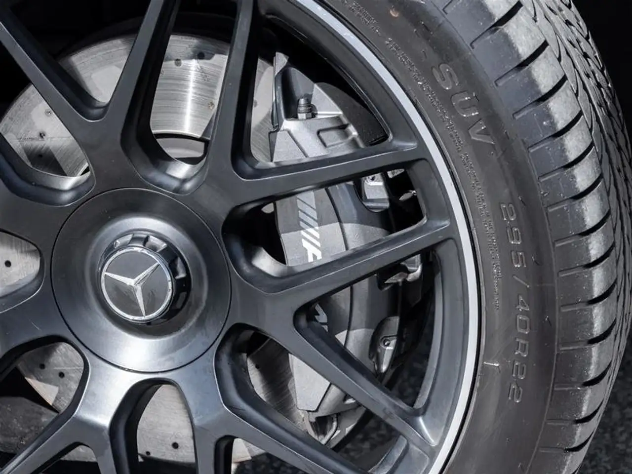 Mercedes-Benz G-Class - Image 9