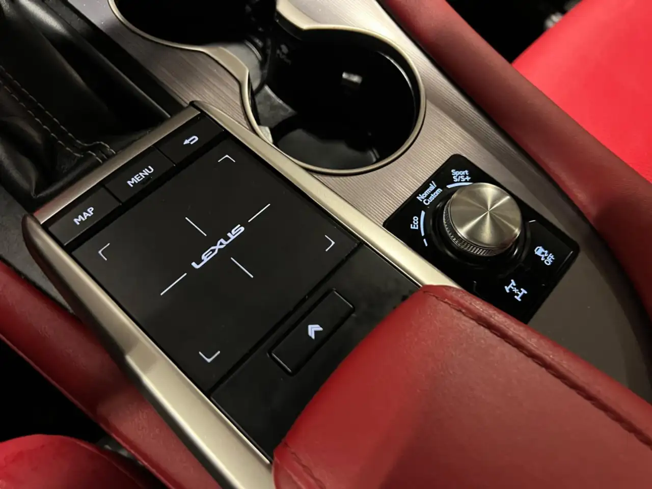Lexus RX 350 - Image 38