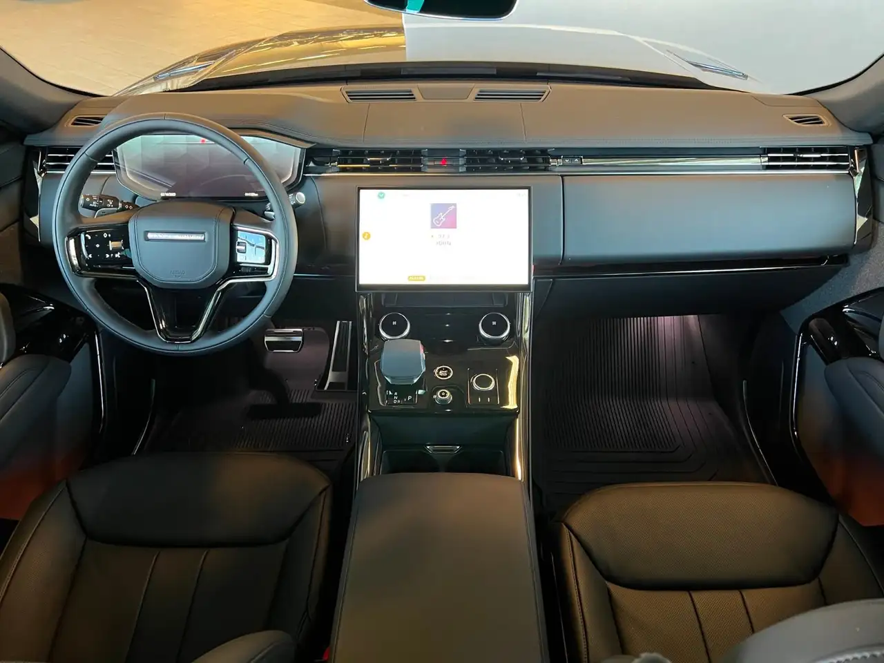 Land Rover Range Rover Sport - Image 10