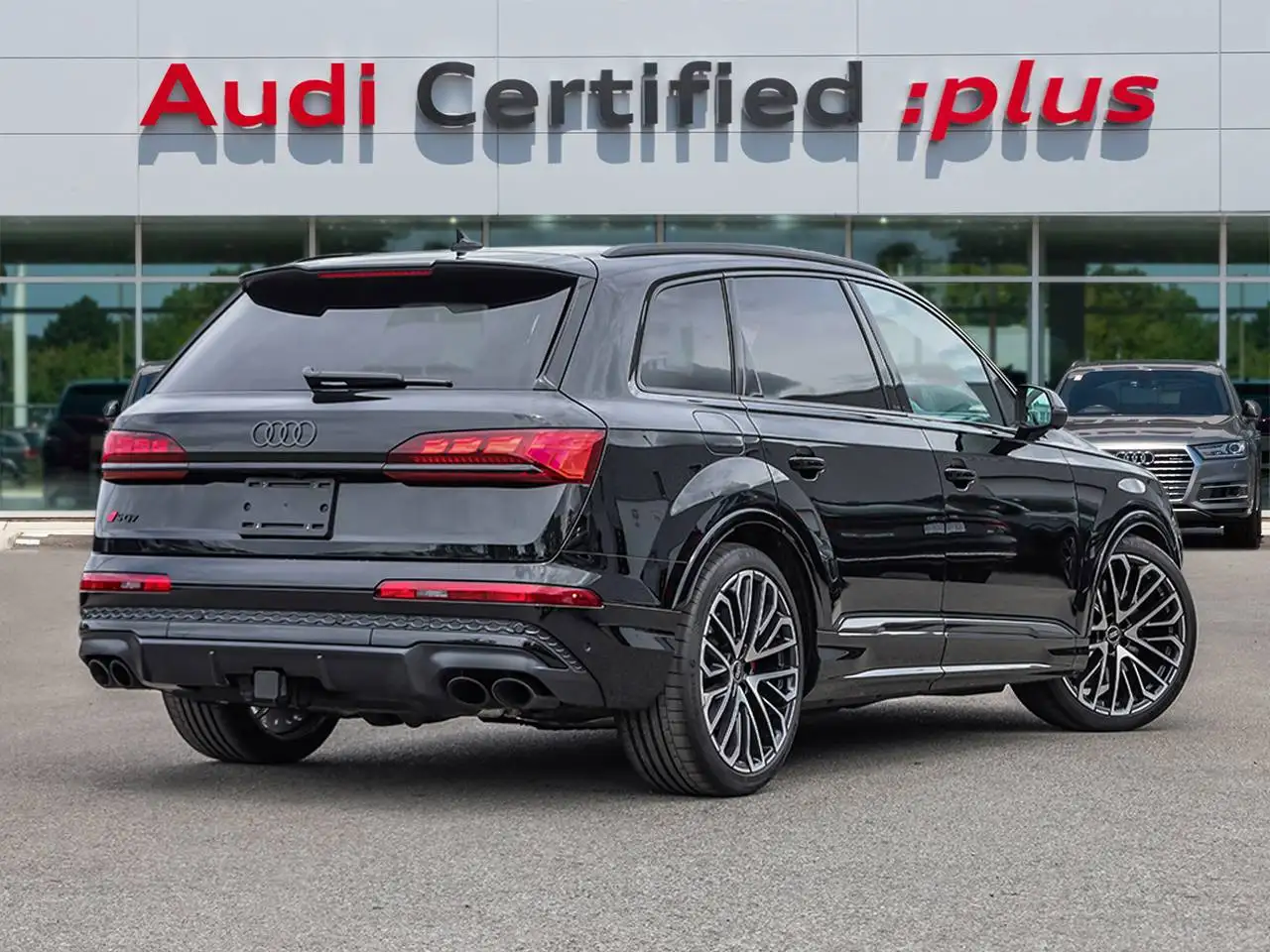 Audi SQ7 - Image 2