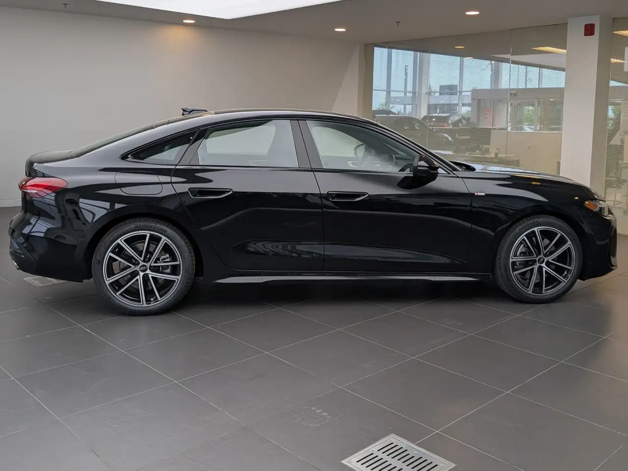 Audi A5 - Image 2