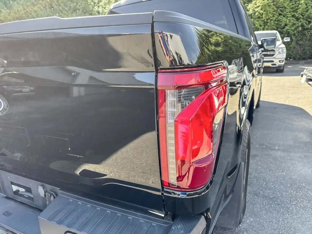 Ford F-150 - Image 11