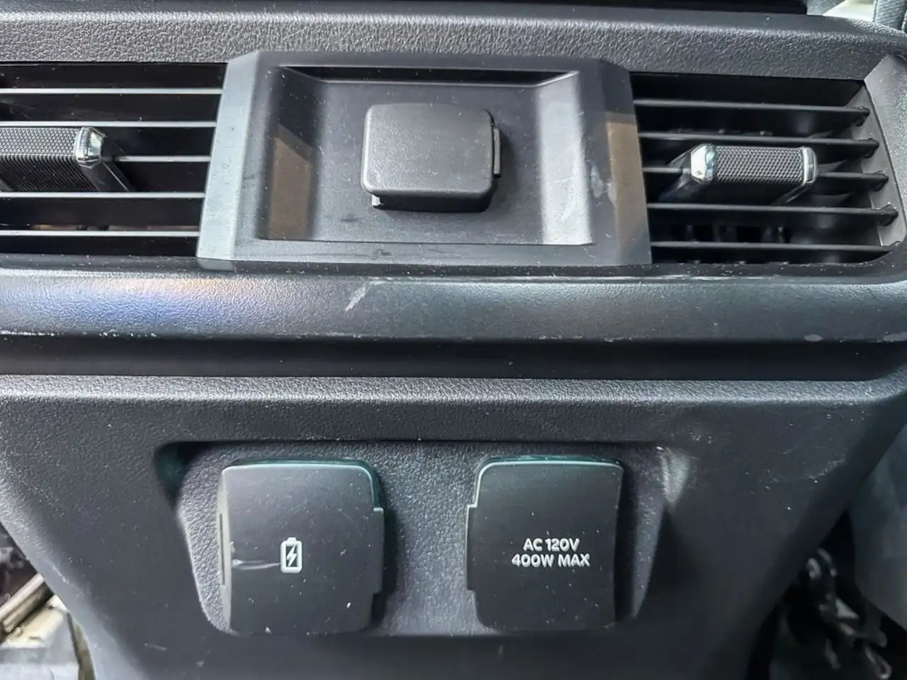 Ford F-150 - Image 23