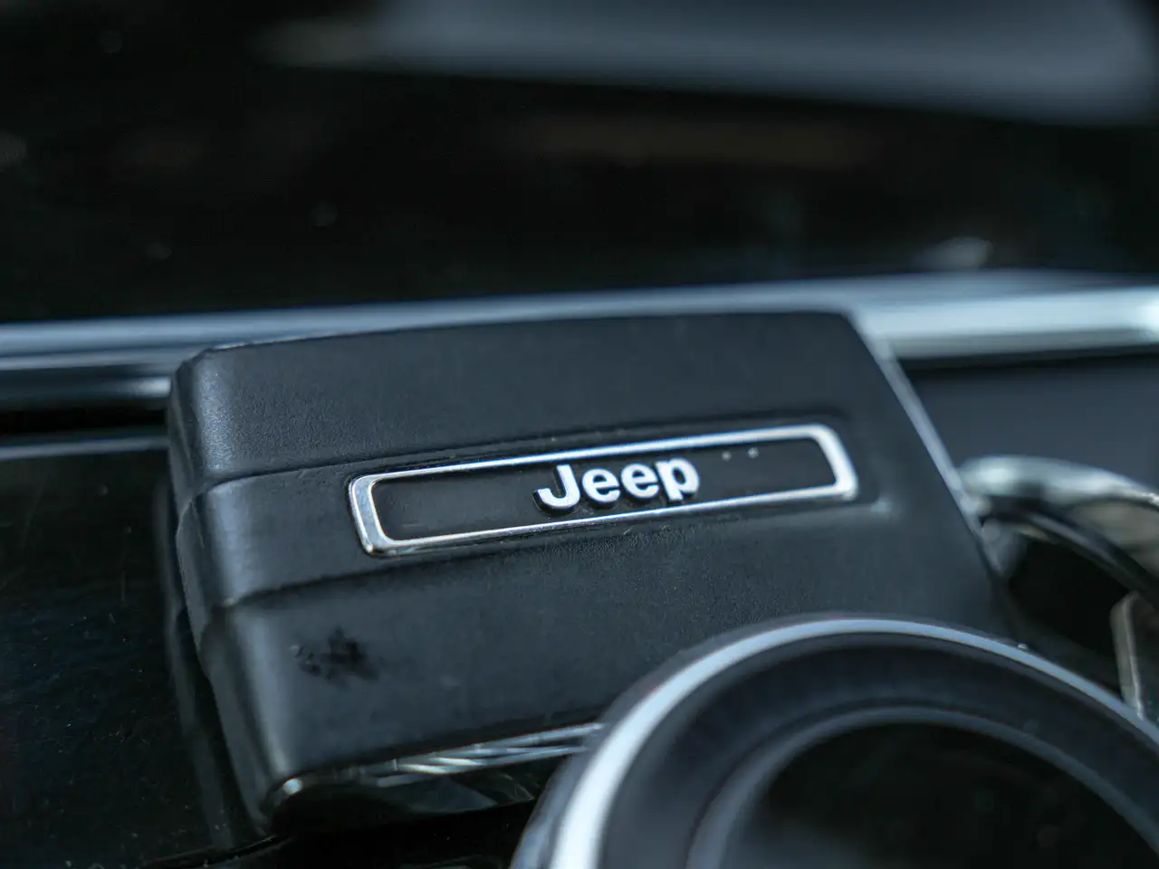 Jeep Grand Cherokee - Image 48