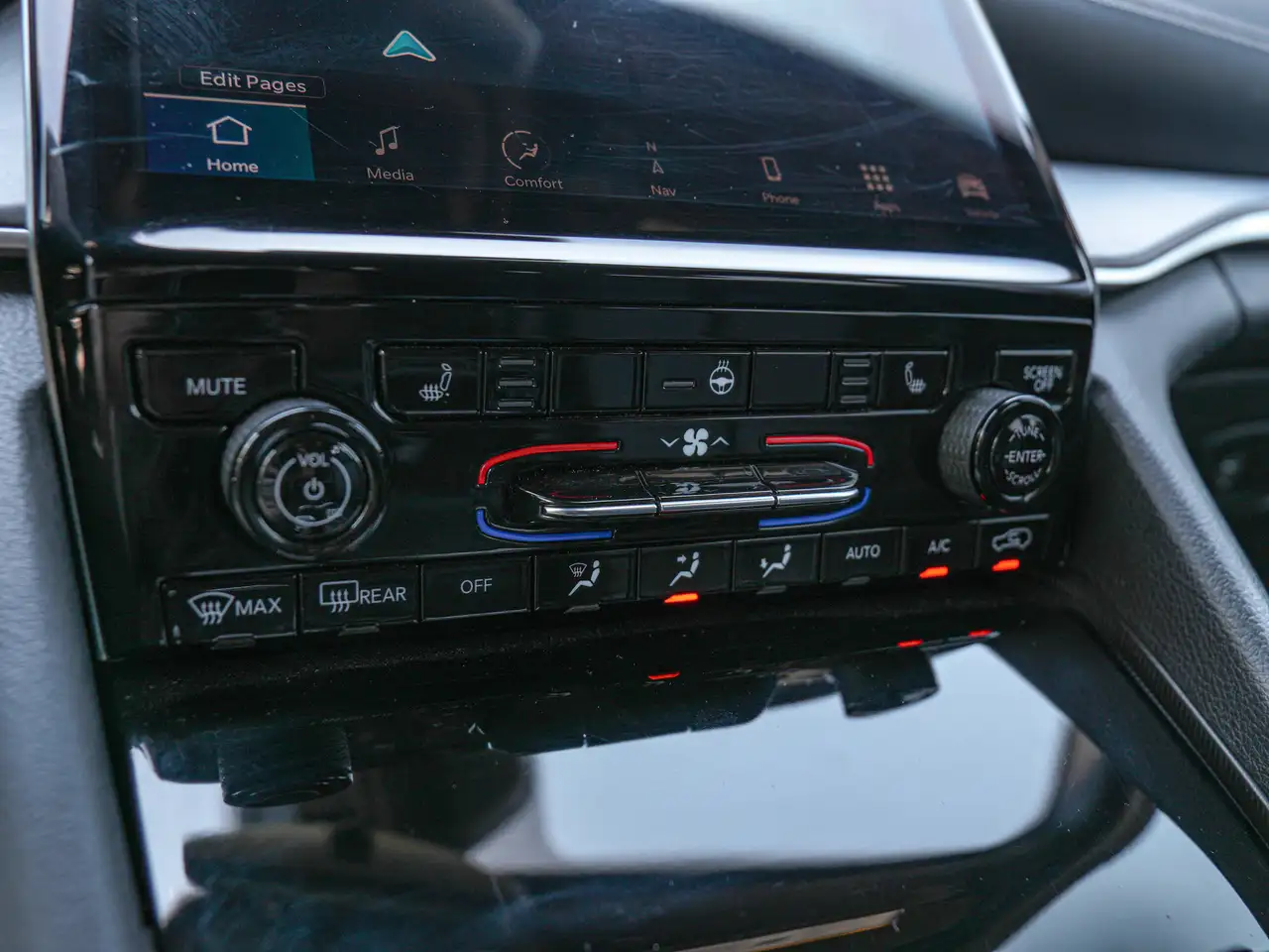 Jeep Grand Cherokee - Image 42
