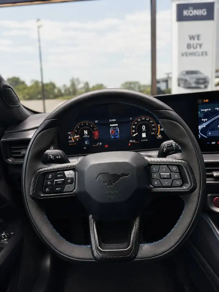 Ford Mustang - Image 17