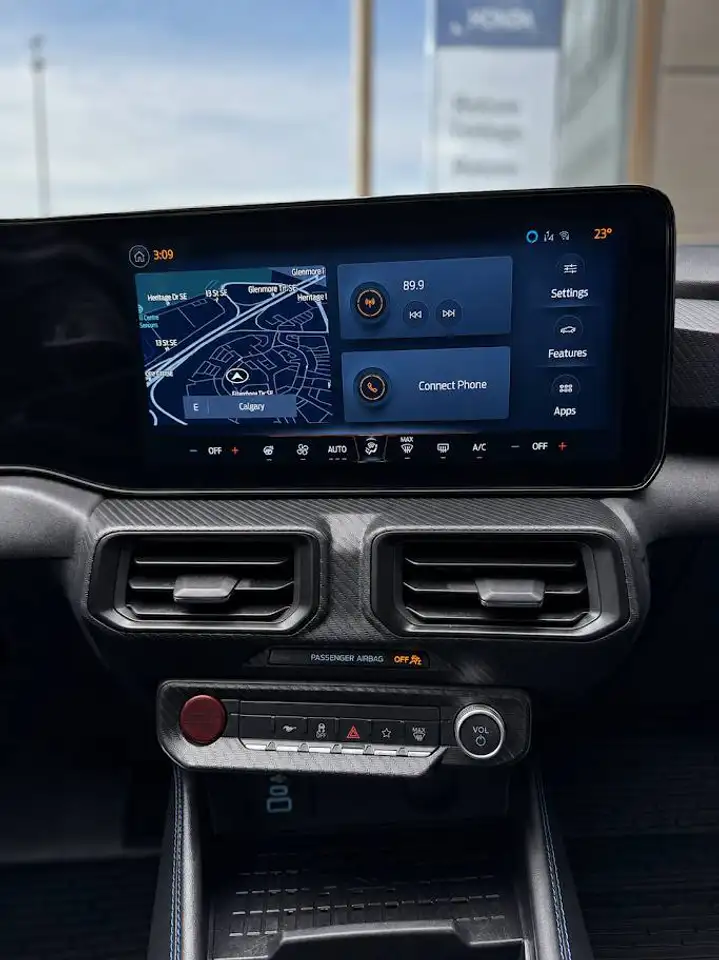 Ford Mustang - Image 18