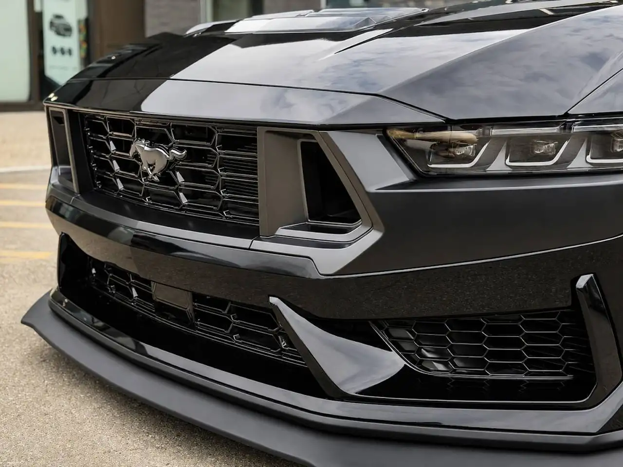 Ford Mustang - Image 4