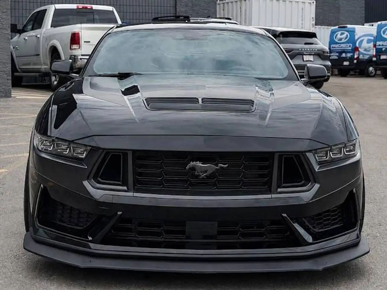 Ford Mustang - Image 9
