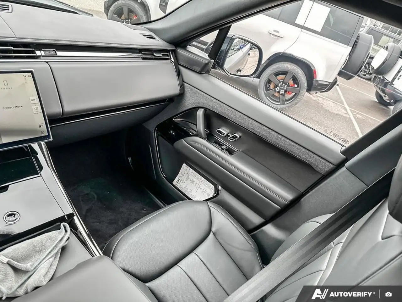 Land Rover Range Rover Sport - Image 25