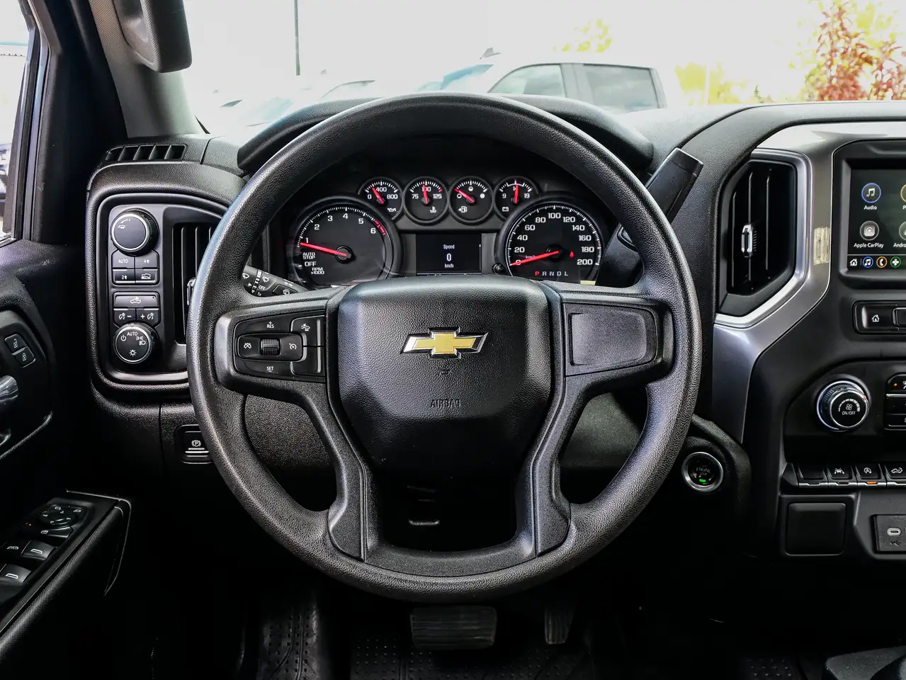 Chevrolet Silverado 1500 - Image 20