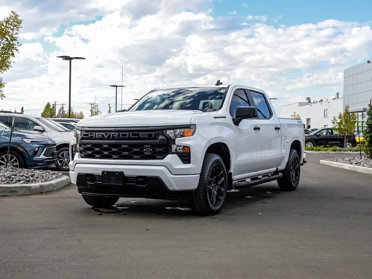 Chevrolet Silverado 1500 - Image 4