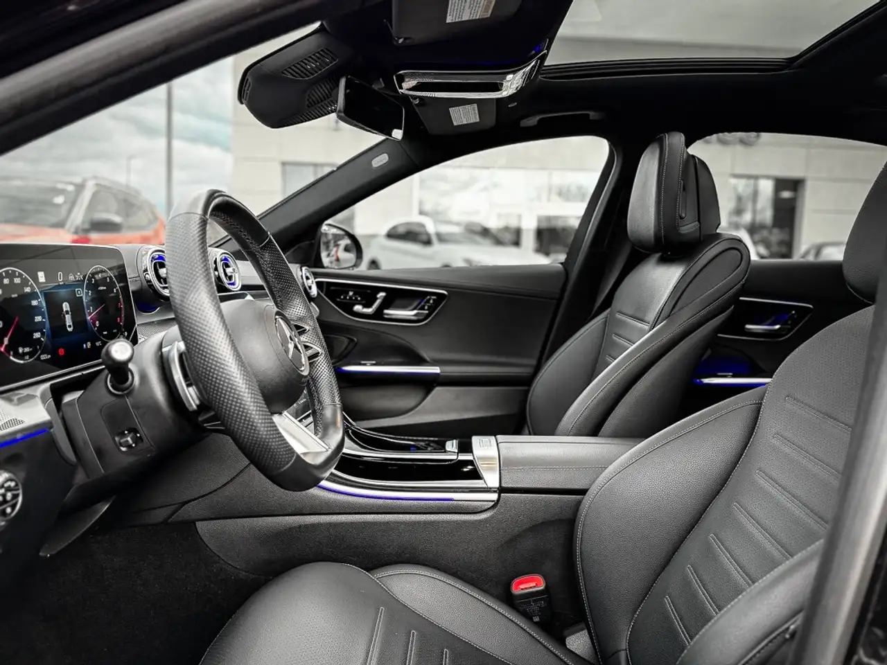 Mercedes-Benz C-Class - Image 11