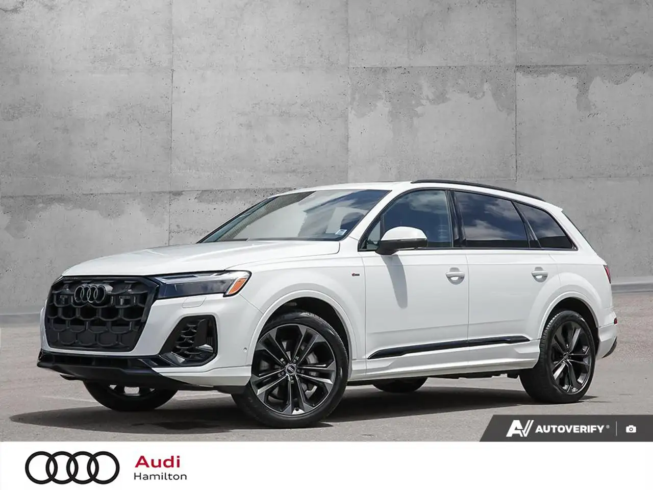Audi Q7 - Image 1