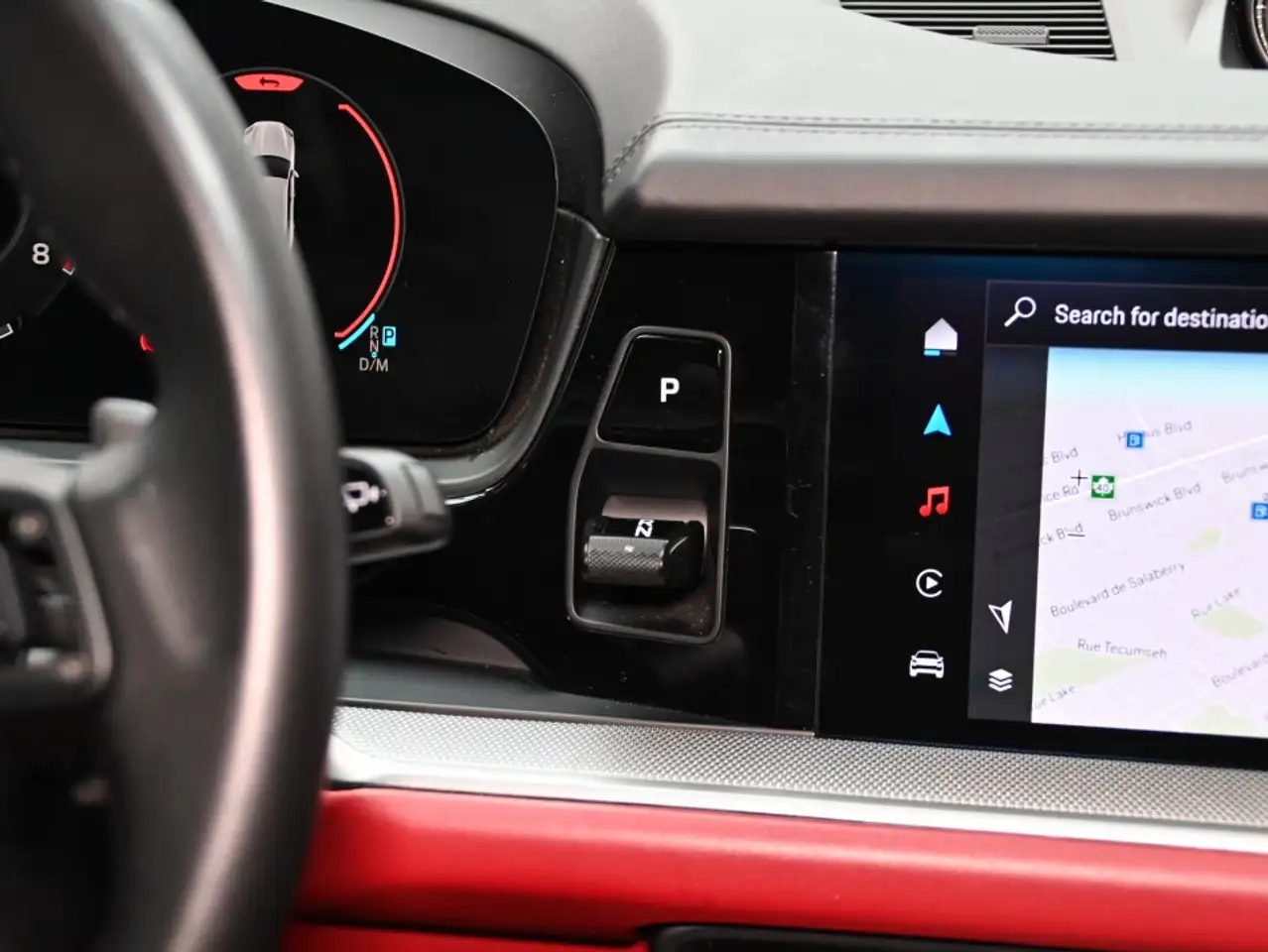 Porsche Cayenne - Image 26