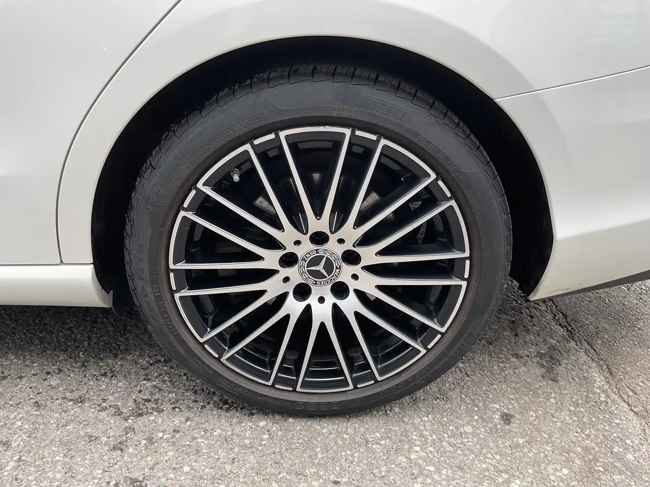 Mercedes-Benz C-Class - Image 10