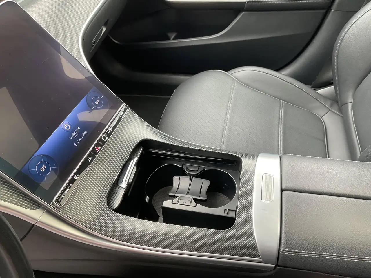 Mercedes-Benz C-Class - Image 29