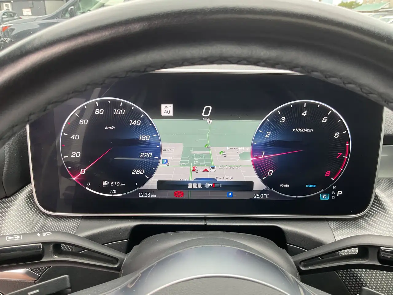 Mercedes-Benz C-Class - Image 27