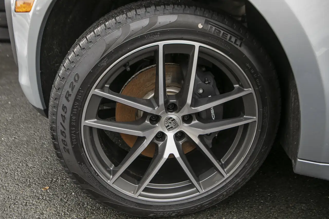 Porsche Macan - Image 6